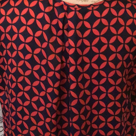 3 for $10.00 Geometric Print Blouse - Picture 4 of 6
